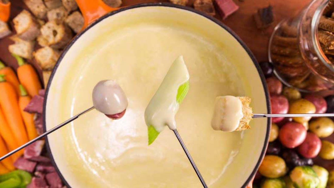 Irish Whiskey and Beer Cheese Fondue