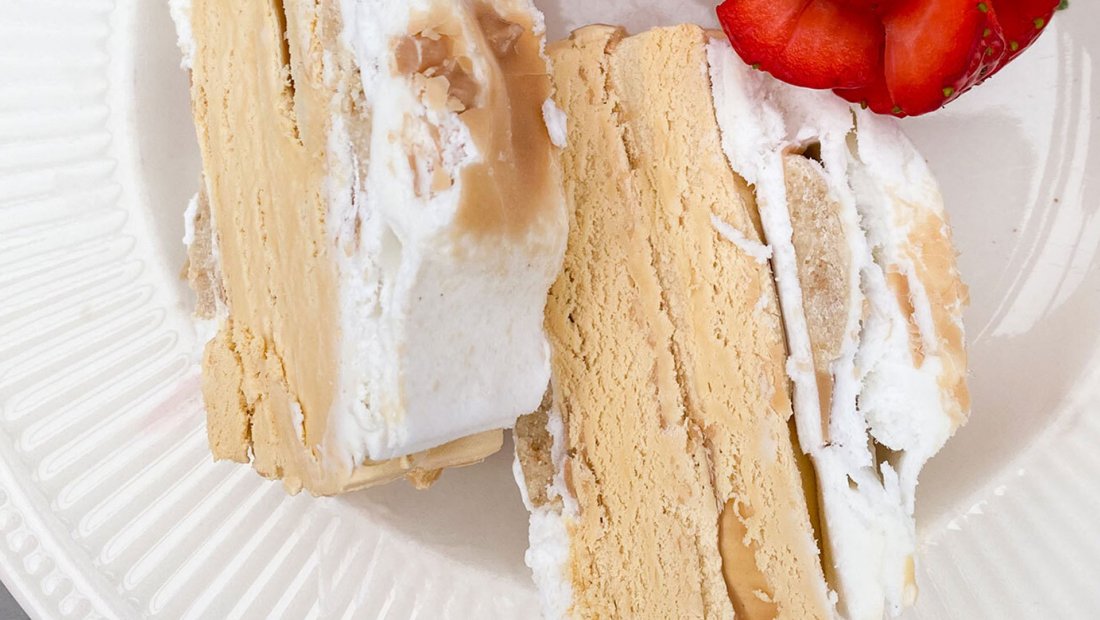 peanut butter banana ice cream cake