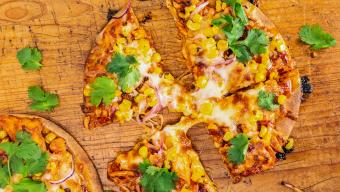 BBQ pita pizza