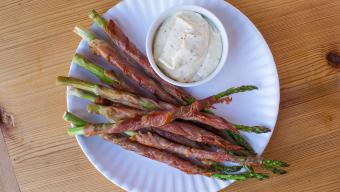 prosciutto wrapped asparagus