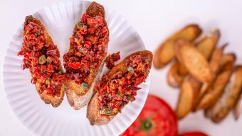 sundried tomato crostini