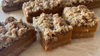 Pumpkin Bars with Pecan Streusel