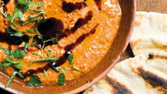 Spicy Roasted Red Pepper Dip (Muhammara) 