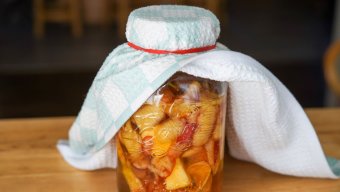 Homemade Apple Cider Vinegar 