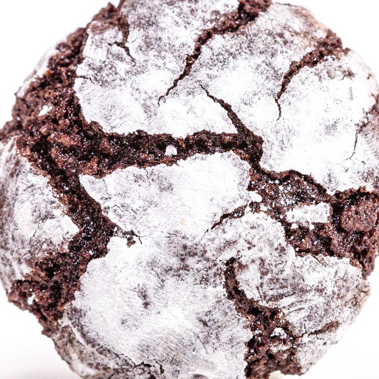 hot chocolate crinkle cookies