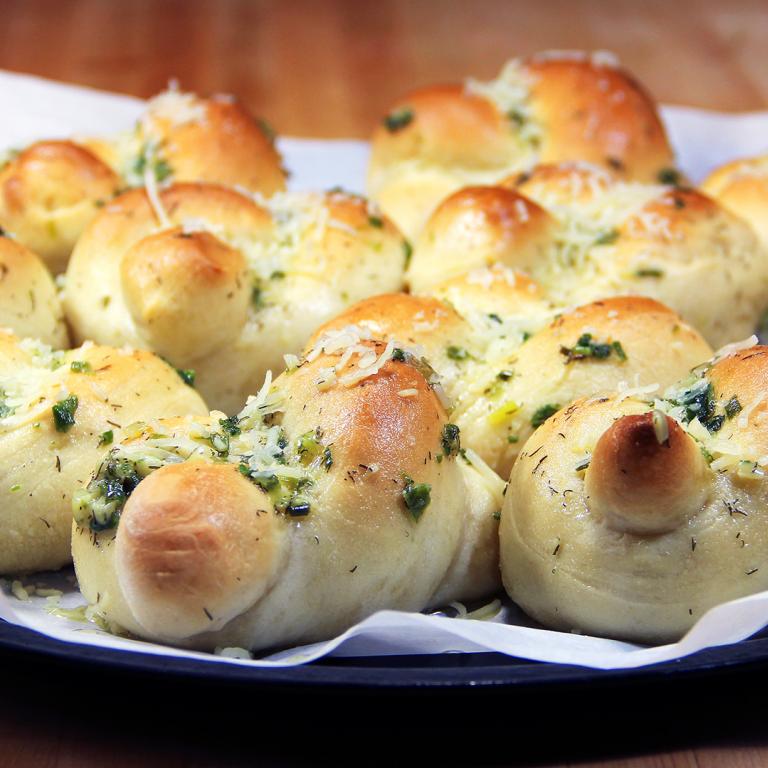 garlic knots