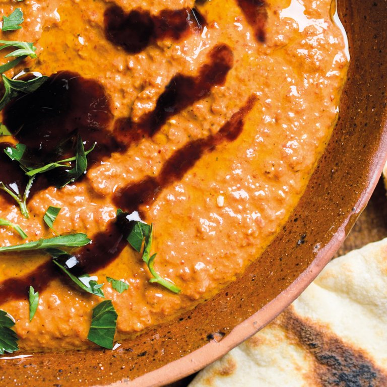 Spicy Roasted Red Pepper Dip (Muhammara) 