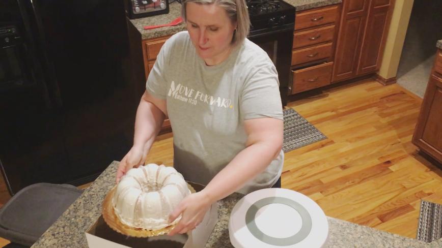 Laurie making a cake